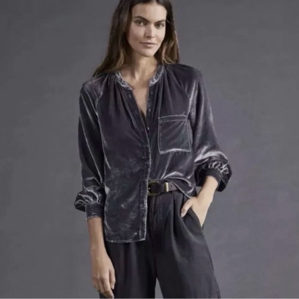 Anthropologie Pilcro Charcoal Crushed Sleeve Velvet Button Down Shirt - Picture 4 of 10